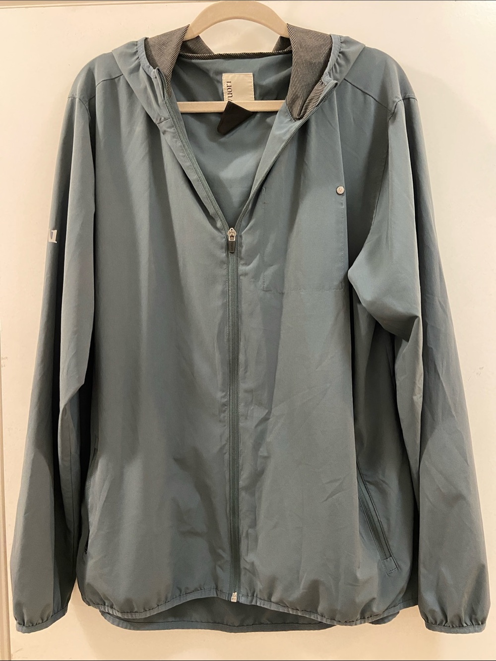 Men’s Vuori Windbreaker XL